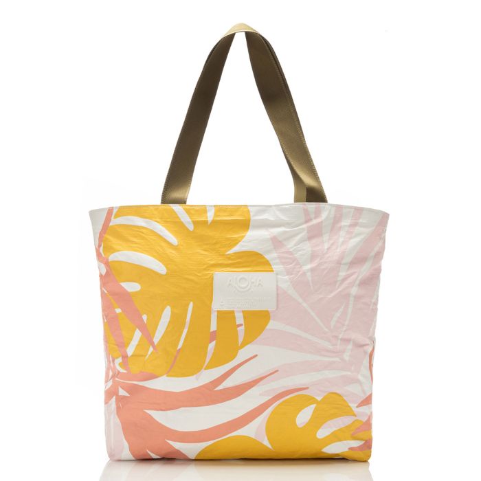 Alohacollectionbeachbagpresent