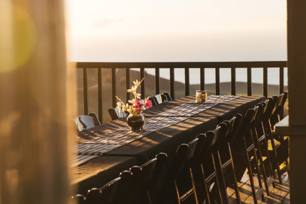 02 Dinning Table Nani Welch