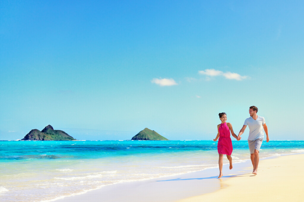 Hawaii Vacation Couple Walking On Turquoise Beach