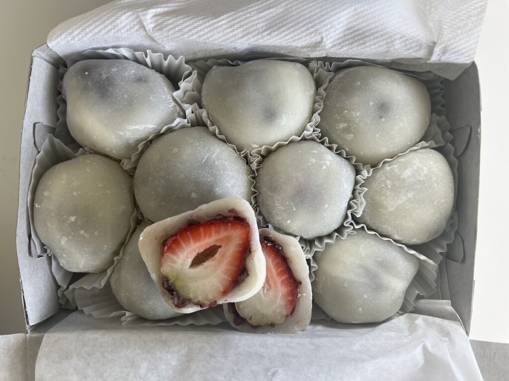 20240607 Two Ladies Ctfstrawberry Mochi