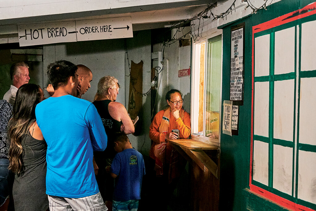 Alien Cards Molokai, Hula, Kumu Hula