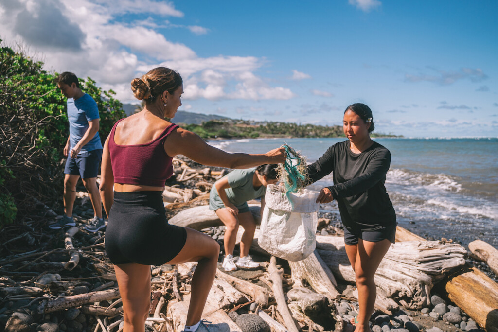 20240422 Earth Day Beach Clean Up Maui Hta 20142