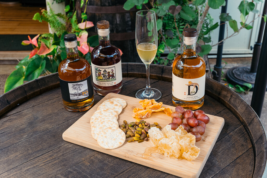 08 Manoa Honey Mead Ay