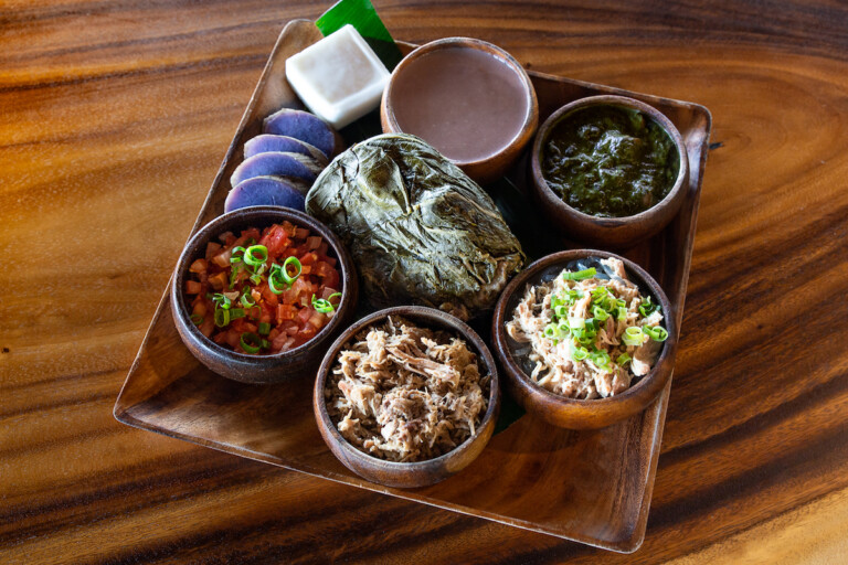 20240617 Bob Hawaiian Food Oahu Highway Inn Combo Tastingplatter 05