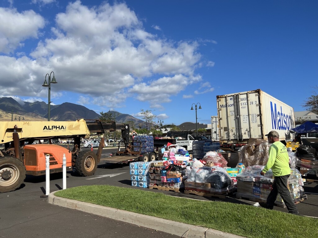 20240808 Maui Wildfires Ap Donations At The Lahaina Gateway Resource Hub Copy