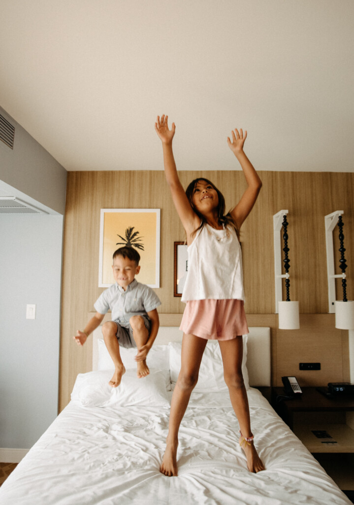 Malia Kids Jumping On Bed