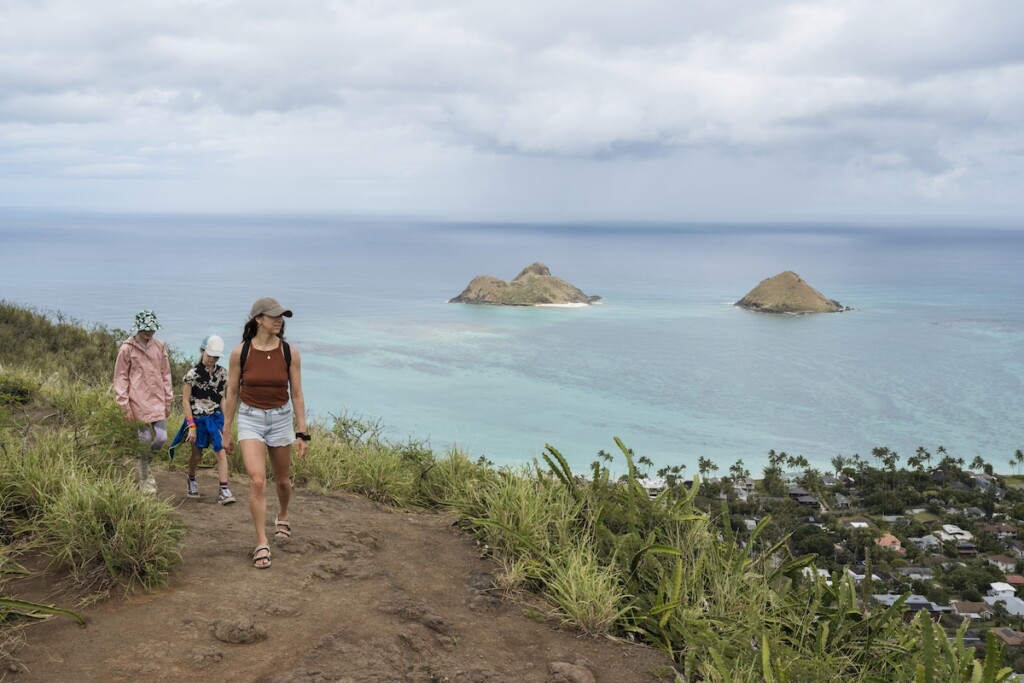 Family Hiking In Oahu, Hawaii